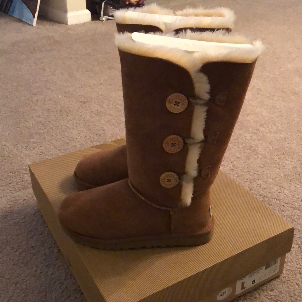 UGG Bailey Button Triplet